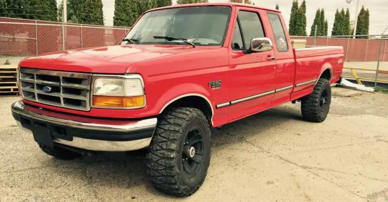 7.3 Powerstroke Engine Bay